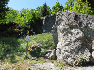 Rochers du plan d'eau