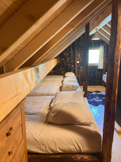 Shepherd's hut -Buyant_Saint-Colomban-des-Villards