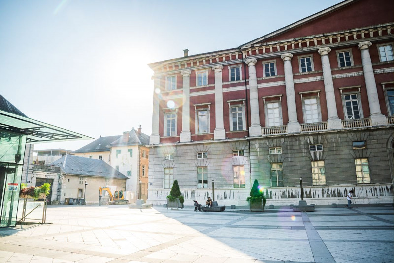 place du Palais de Justice - © Christine Haas place du Palais de Justice