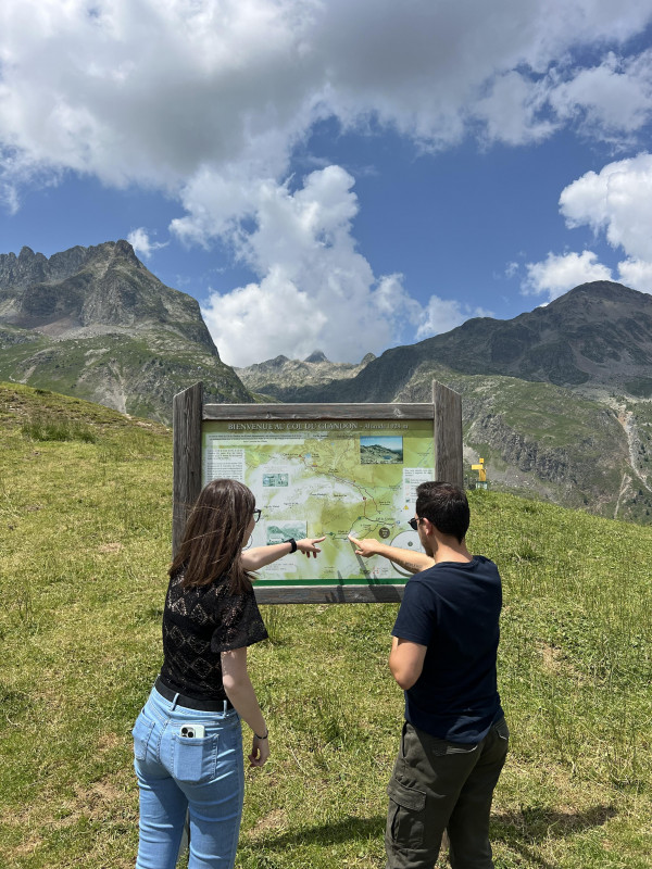 Randonnée : Col des Fontaines (2481m)_Saint-Colomban-des-Villards - © Office de Tourisme Espace Glandon Randonnée : Col des Fontaines (2481m)_Saint-Colomban-des-Villards