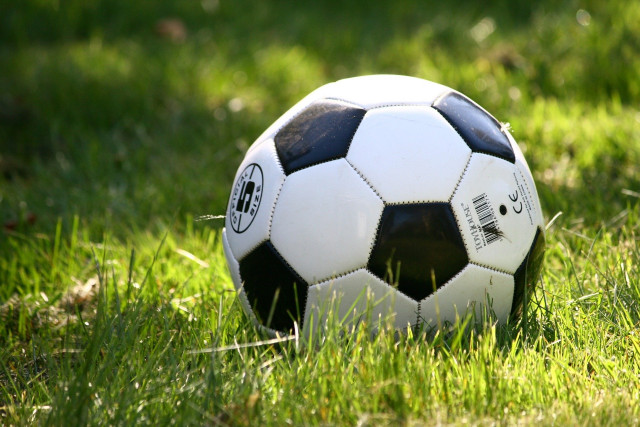 football_1396740_1920.jpg
