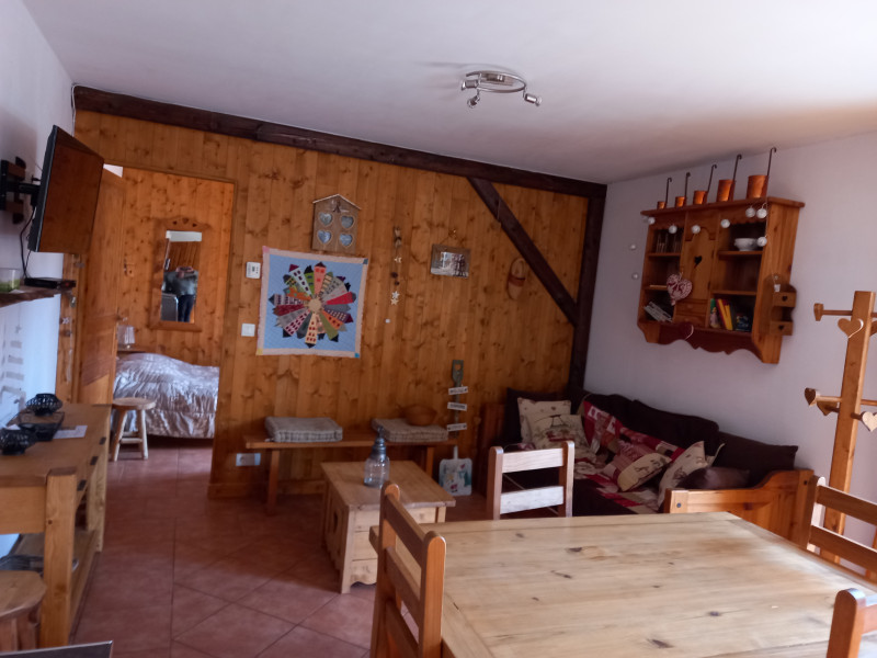 Gîte du Père-Fils - Appartement 4 personnes._Saint-Colomban-des-Villards - © Gîte du Père-Fils Gîte du Père-Fils - Appartement 4 personnes._Saint-Colomban-des-Villards