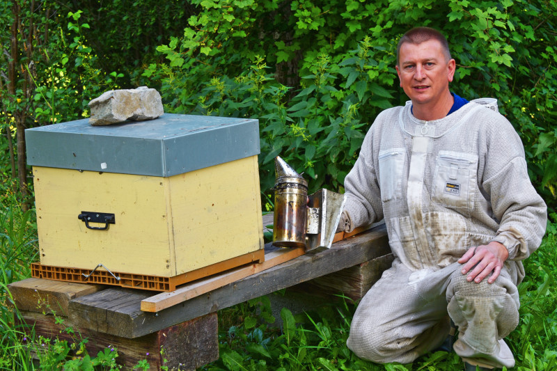 Visit the honey fabric_Saint-Colomban-des-Villards