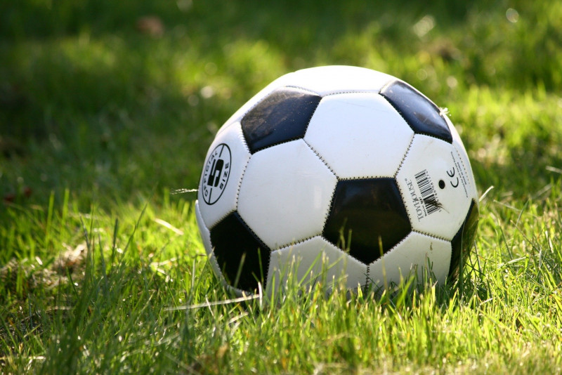 football_1396740_1920.jpg